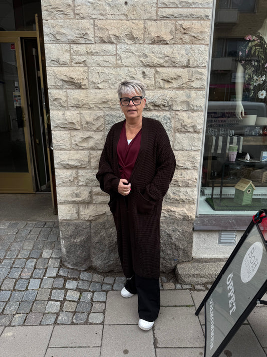 Långkofta - mörkbrun