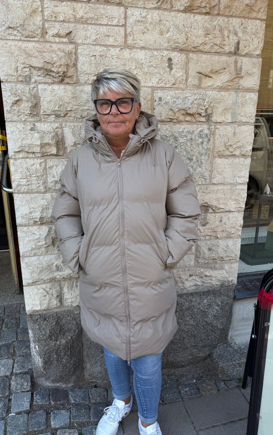 Täckjacka med luva - regntålig