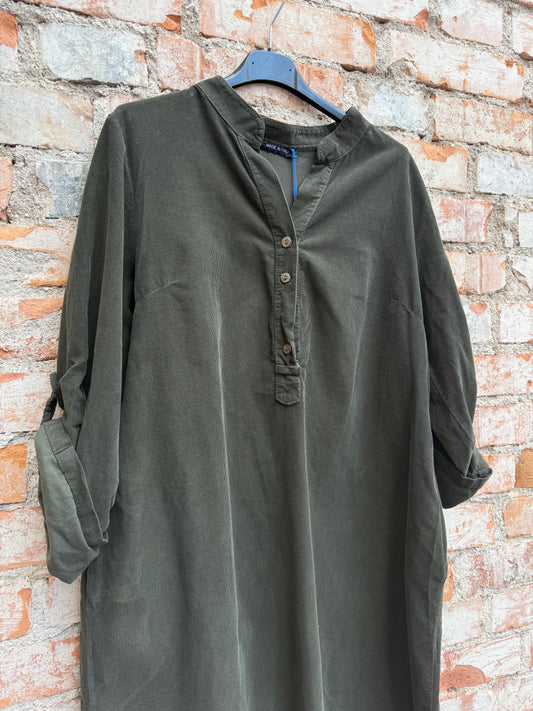 Manchesterklänning med knapoar- mörkgrön