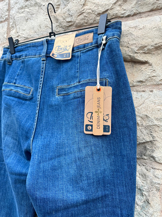 Vida jeans med fina knappar