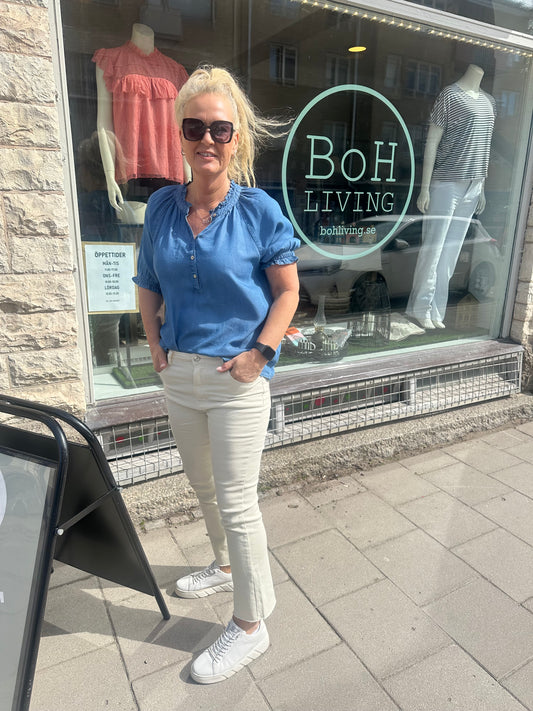 Blus i skön lyocell - FQCARLY